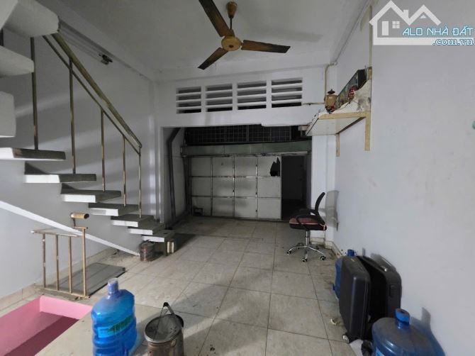 BÁN NHÀ MẶT TIỀN CHỢ THỊ NGHÈ(BT10-27) – KINH DOANH SẦM UẤT – DT 60M² – 1 TRỆT 2 LẦU CHẮC - 2