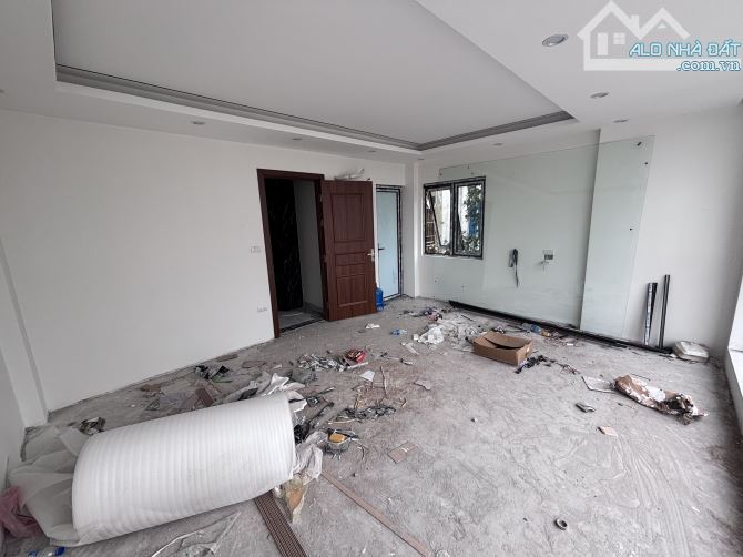 NHÀ 7 tầng CỰ KHỐI - LONG BIÊN - ngõ 7m ô tô tránh - 36.2m2 căn góc thang máy giá dưới 10ỷ - 2