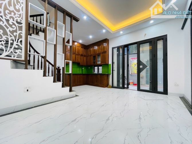 30M x 5 TẦNG MỚI KOONG - GẦN Ô TÔ - NỘI THẤT CƠ BẢN - 4,75 TỶ - QUẬN HOÀNG MAI - 2