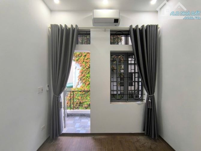 Bán Nhà Dân Xây Cổ Linh, Long Biên 42m2, 3T, chỉ 6,4 tỷ (ô tô đỗ cách nhà 15m) - 2