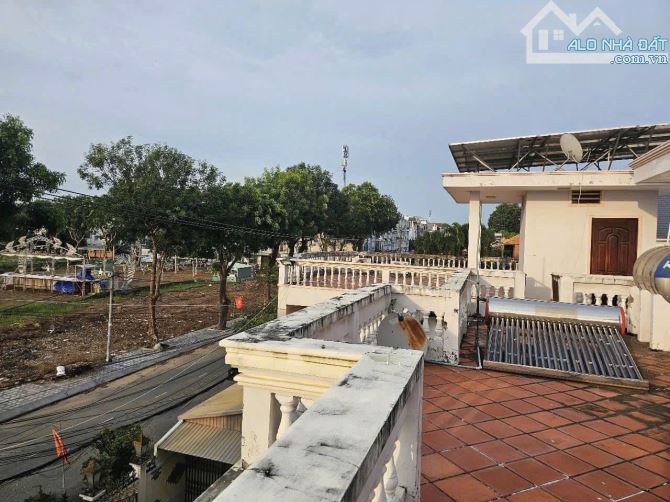 bán biệt thự góc 2 mặt tiền đường trần văn giàu cồn khương , 1 trệt 1 lầu giá rất rẻ - 2
