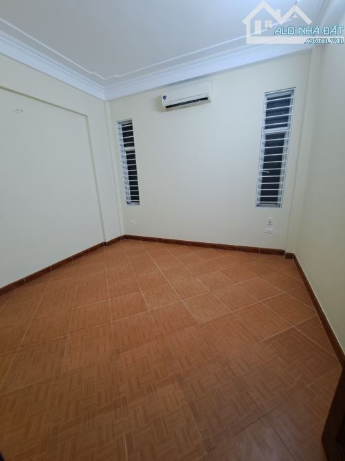 Cho thuê căn nhà 50m2 x 5 tầng tại ngõ 165 phố Dương Quảng Hàm - Cầu Giấy - 2