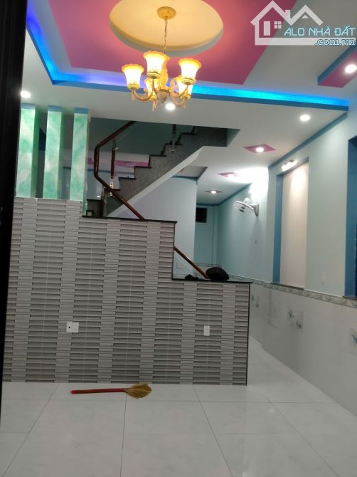 -*Chủ gửi bán nhà 1tret 1lầu gần chợ gần công an phường bửu hoà - 2