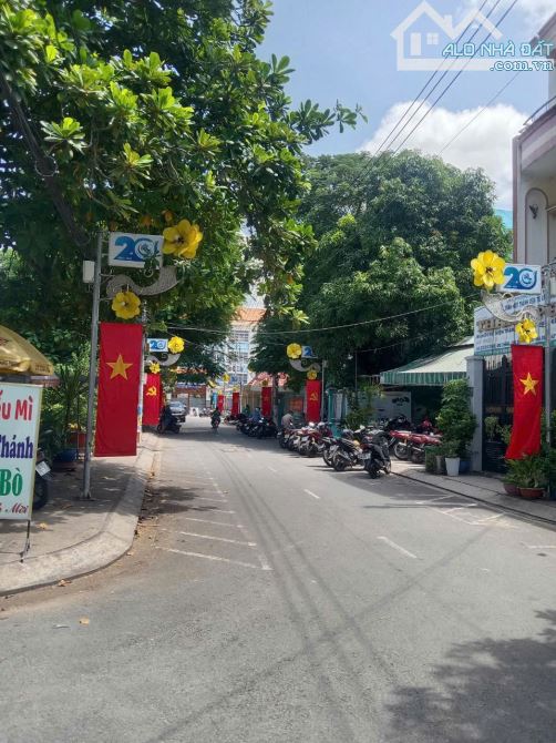 Chính chủ cần bán nhà hẻm xe hơi 8m, 4 x 19m, 3 tầng,  4pn, 3wc, trung tâm hành chánh - 2