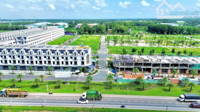 ket tien cần bán gấp lô 100m2 giá 2ty470 trong khu STC long thành , ngay mặt DT769 . - 2