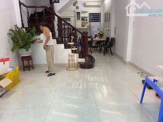 hà phân lô phố Trần Điền, ô tô đỗ cửa, vỉa hè DT: 52m2 x 5 tầng, MT 4,2m chào giá: 17,5 tỷ - 2
