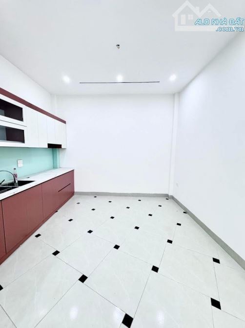 Bán nhà Vạn Phúc thanh trì 40m2x 4 tầng giá 4,6 tỷ oto dỗ cửa - 2