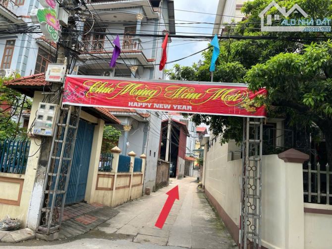 Siêu hiếm tại chân cầu Nhật Tân- Đông Anh với 4 tỷ - 2
