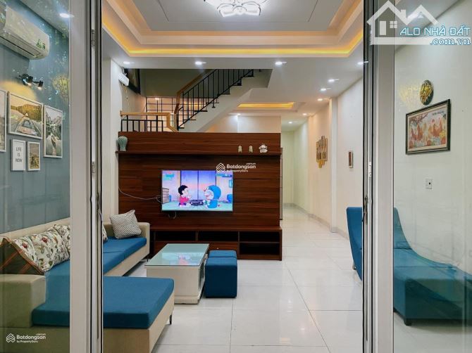 Cho thuê nhà Láng Hạ, diện tích 60m2x4T, thông sàn.Gía cho thuê 16tr/tháng - 2