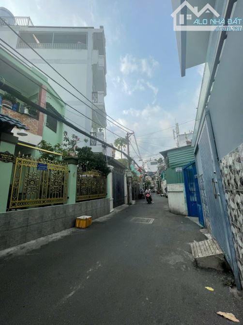 HXH thông 5.3x20 vuông vức.111m2 rất gần MT Quang Trung, P.10, GV. CHỈ 8,5 tỷ TL - 2