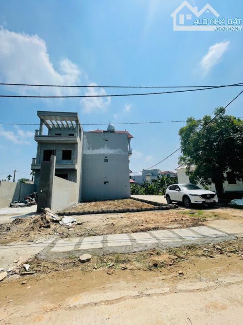 Bá đất Phụng Thượng,diện tích 107m2,mặt tiền 8m,phân lô ô tô vỉa hè,góc 2 thoáng - 2