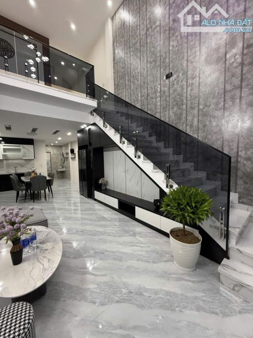 NHÀ MÊ LỬNG ĐÚC – KIỆT OTÔ TÔ HIỆU, LIÊN CHIỂU, ĐÀ NẴNG - 2