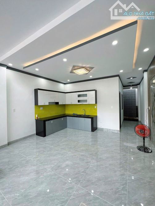 Nhà sổ riêng có hỗ trợ vay ngay trung tâm thạnh phú - 2