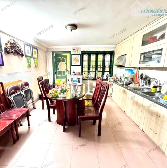 BÁN NHÀ TRUNG KÍNH 78m2 - 3 Ô TÔ TRÁNH - 1 NHÀ RA MẶT PHỐ - VỈA HÈ RỘNG, K.DOANH, V.PHÒNG - 2