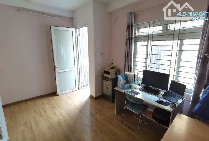 SIÊU HOT - GIÁ TỐT - NHÀ 5 TẦNG, 40M2 - PHỐ TRƯỜNG CHINH - GIÁ 6.8 TỶ - 2