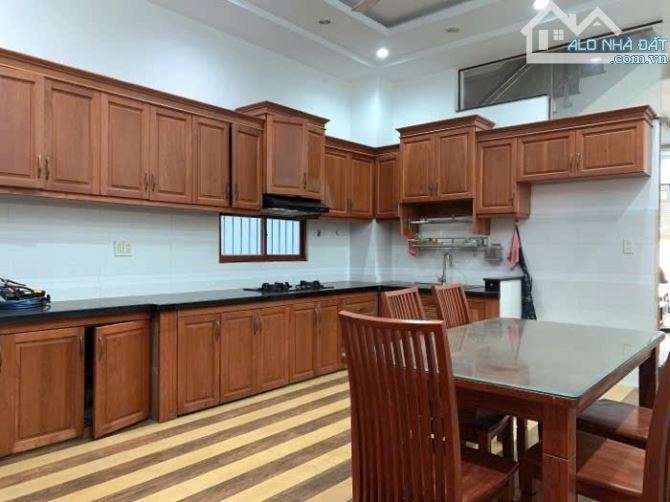 CHDV ~100tr/m2 120m2(6m1x 19m5) nhà 4 tầng Đường 6m Nguyễn Văn khối thu nhập 720tr/ năm ch - 2