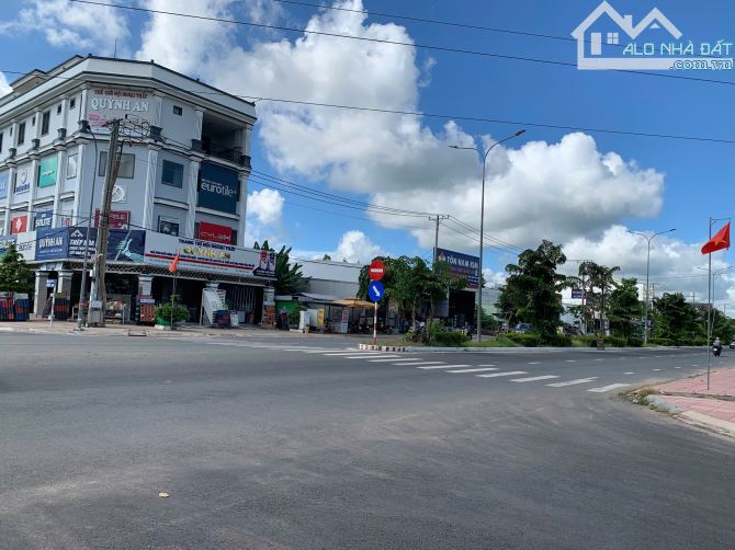 Đất lớn góc 2 mặt tiền Nguyễn Văn Cừ và đường 24, Mỹ Khánh, Phong Điền, Cần Thơ - 33.4 tỷ - 2
