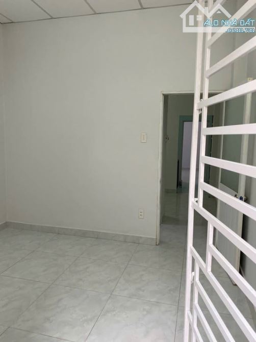 NHÀ HXH - SÁT MẶT TIỀN CMT8 – P.10, Q.3 – VỪA Ở VỪA KINH DOANH ĐỈNH  – 14 TỶ TL - 2