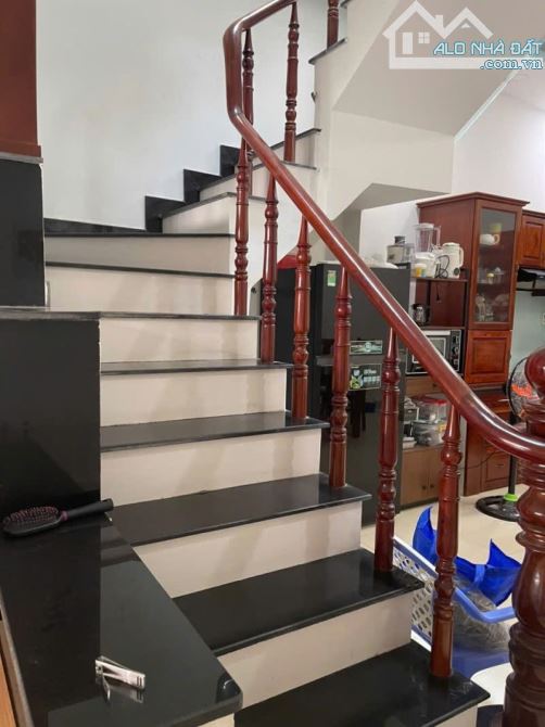 Bán nhà 3 tầng, 54m², 3PN, 3WC, Nguyễn Duy Trinh, Q.9 - 4.3 tỷ - 2