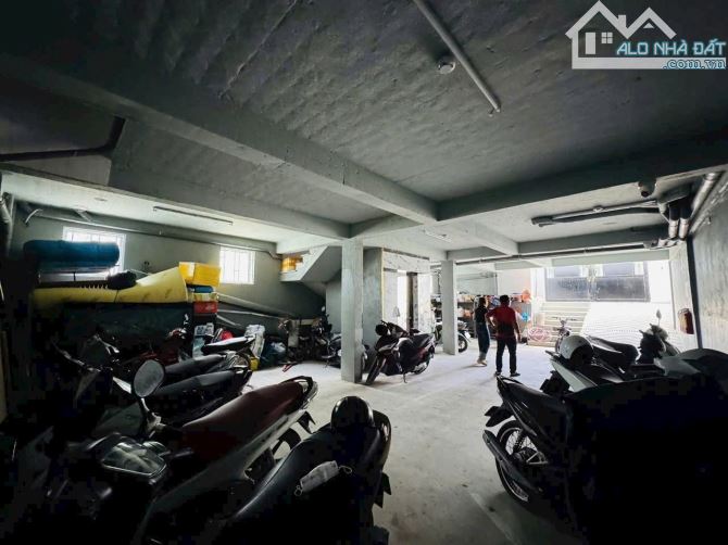 BÁN CHDV 6 TẦNG MỚI KENG VƯỜN LÀI - APĐ - Q12- 14P- DT 65 T.R/TH- 2 MẶT HXH - NHỈNH 15 TỶ - 2