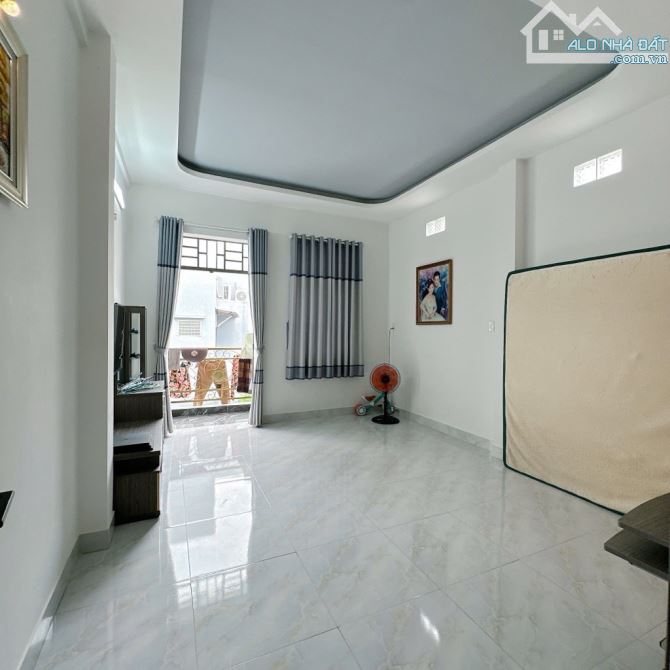 Siêu phẩm nhà mới đường Chiến Lược 2 tầng 4x15 2PN .Bình Tân. - 2