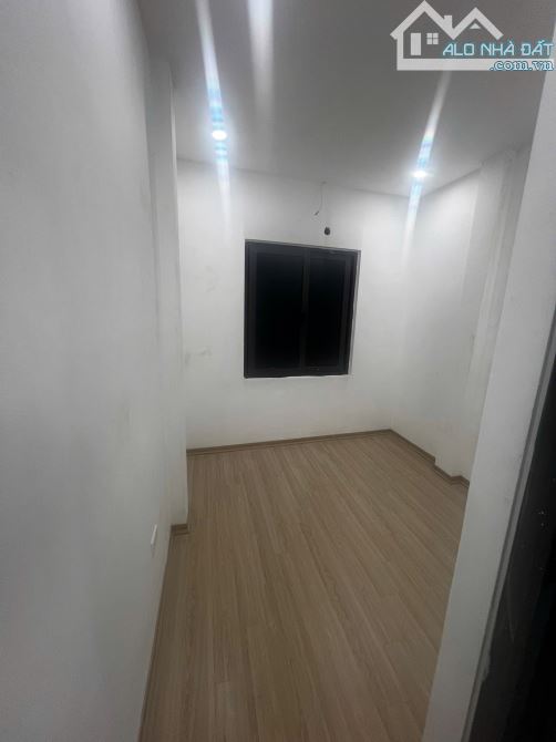 CHÍNH CHỦ BÁN NHÀ PHỐ NGUYÊN KHIẾT HIẾM CÓ 15M 5 TẦNG  SỔ RIÊNG , 10M Ô TÔ. - 2