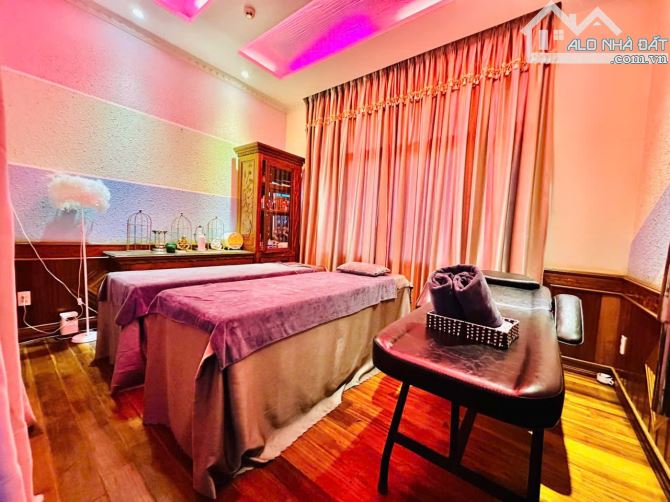 Cho thuê biệt thự vị trí Vip góc 2 mặt tiền Tạ Mỹ Duật, Sơn Trà. KD Spa- Nhà Hàng Hàn Quốc - 2