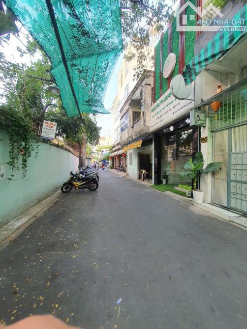 Bán nhà mặt tiền Hòa Hiệp P4 Quận Tân Bình_DT: 3.7x18m, 2 tầng _giá bán 10.5 tỷ - 2
