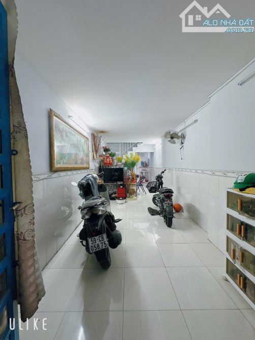 BÁN NHÀ 2 TẦNG HTP, GẦN KCX TÂN THUẬN, Nhỉnh 2 Tỷ - 2