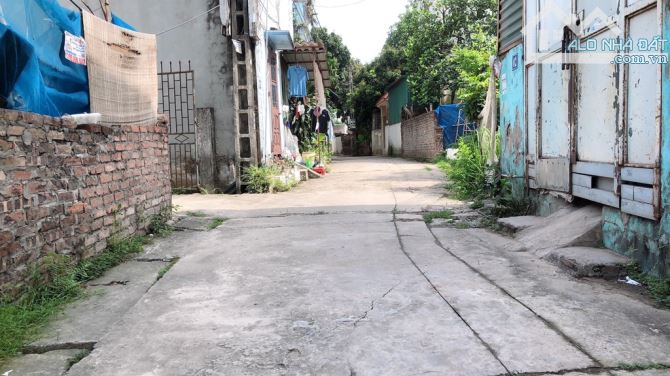 BÁN ĐẤT TẶNG NHÀ 2 TẦNG HẢI BỐI ĐÔNG ANH - NGÕ NÔNG Ô TÔ VÀO ĐẤT, GẦN CẦU THĂNG LONG - 2