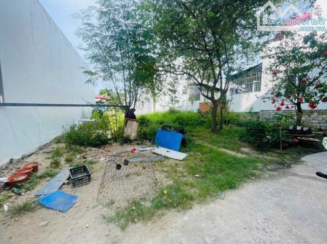 BÁN GẤP LÔ ĐẤT HẺM PHÚ NÔNG SÁT BÊN KHU ĐÔ THỊ VĐT , TP NHA TRANG  GIÁ RẺ 13TR/M2 - 2