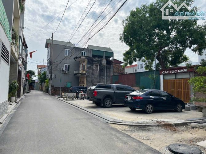 💥 💥 Bán Nhà 65m2 Thôn Đoài, Nam Hồng - Đường Trải Nhựa, Gần Hồ Điều Hoà - 2
