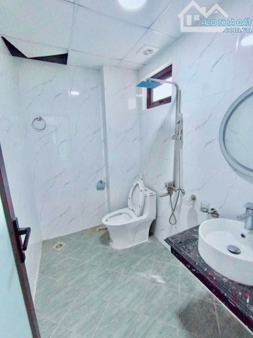 Bán Nhà Hồ Tùng Mậu 35.2M² – Gần Cầu Vượt Mai Dịch – 5 Tầng – Giá 6.6 Tỷ - 2