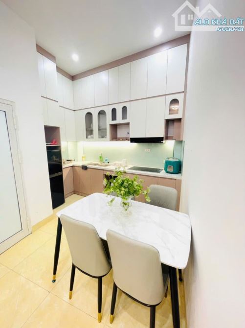 BÁN GẤP NHÀ LÔ GÓC TT HÀ ĐÔNG 4 TẦNG – 35m2 – NHỈNH 5,6 TỶ - NGÕ RỘNG - 2