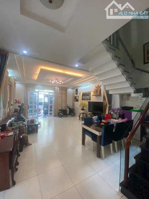 Nhà HXH Phan Đăng Lưu P5 Q,PN (7 x 19 m)Nở Hậu 9 m.Giá 22 tỷ - 2
