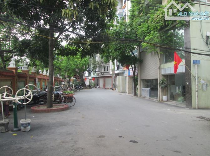 Bán nhà ngõ 902 Kim Giang ô tô đỗ gần nhà, cạnh KĐT Linh Đàm 28m2 chỉ hơn 3 tỷ. - 2
