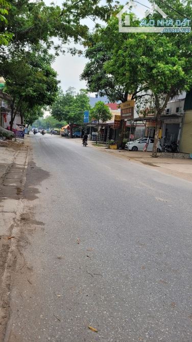 Bán đất mặt phố Đông Mỹ _ 100m2_ kinh doanh sầm uất_ 13 tỷ - 2