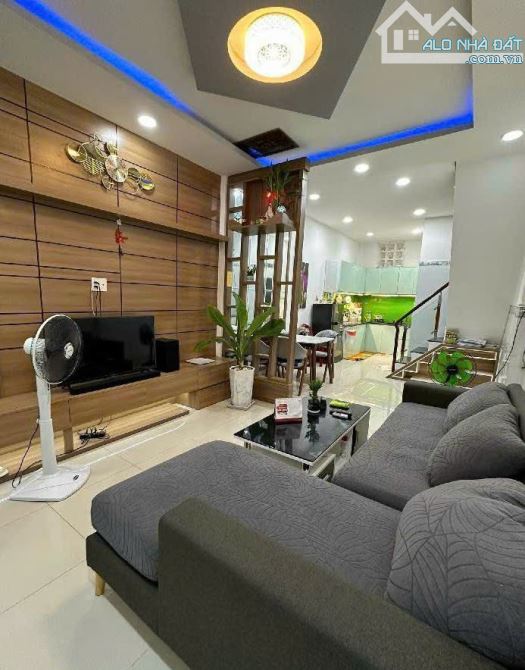 Q7 háng xóm Phú Mỹ Hưng, 2 tầng, 44m2, 4.x tỷ, cách Lcaasa Hoàng Quốc Việt 50m - 2