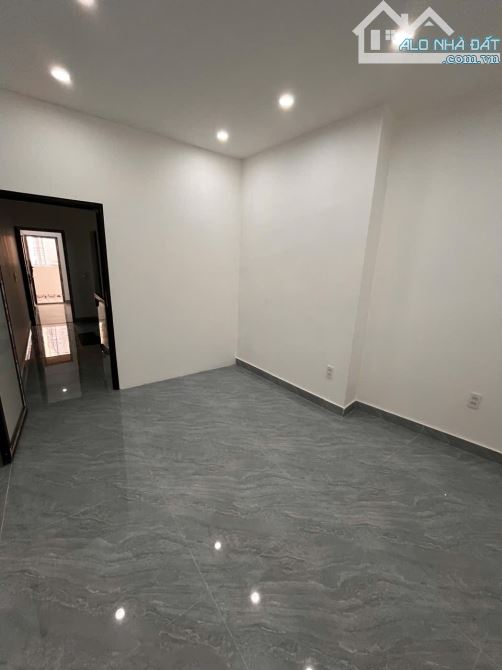 Bán nhà mặt đường chùa hàng xây mới - 2