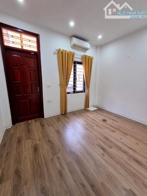 BÁN GẤP NHÀ ĐẸP KHƯƠNG TRUNG THANH XUÂN - LÔ GÓC - NGÕ Ô TÔ 40M2 NHỈNH 8 TỶ - 2