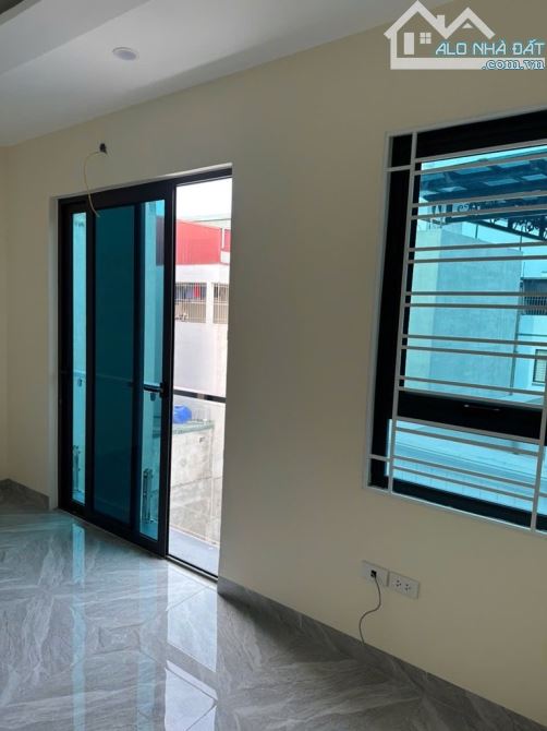 BÁN NHÀ PHỐ BÁT KHỐI – NHÀ MỚI 5 TẦNG – CÁCH Ô TÔ TRÁNH CHỈ 1 NHÀ – GIÁ HƠN 5 TỶ - 2