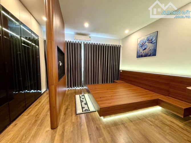 HIẾM - NHÀ ĐẸP ĐẠI LA - CHỈ 8.2 TỶ - CÁCH PHỐ 30M - THANG MÁY - 5 TẦNG Ở NGAY! - 2