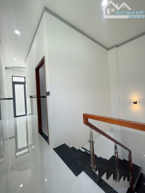 Bán nhà góc 2 mặt tiền 1T 1L, DTSD 88m2. P_QUANG VINH - Biên Hoà Giá chỉ 2ty550  • - 2