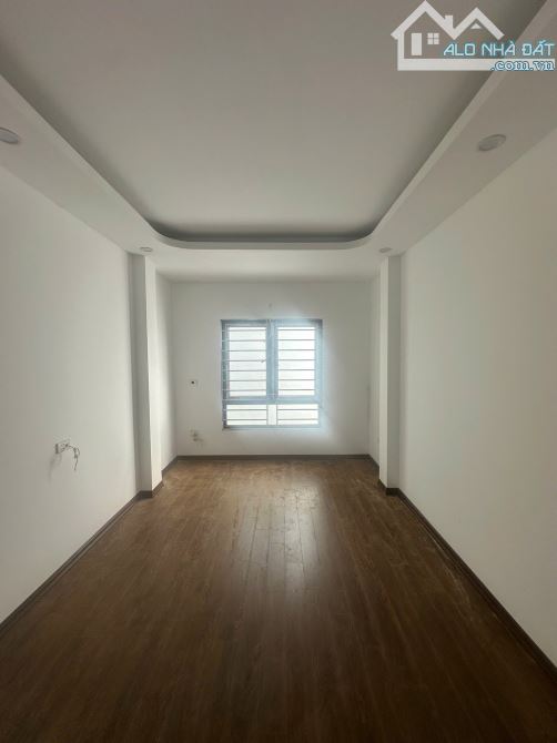 Nhà mới xây 30/42*5 tầng, Vĩnh Quỳnh, Thanh Trì. Giá 4.15 tỷ - 2