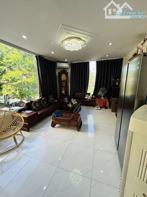 TRUNG TÂM XUÂN ĐỈNH- NHÀ 5TẦNG - 5M OTO - GẦN BÃI ĐỂ XE NGÀY ĐÊM. 55m; 10.9 tỷ - 2