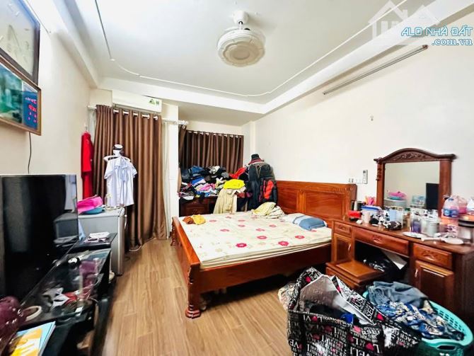 Nhà PL Lý Nam Đế 56m*5T, MT 3.9m, ngõ rộng 2m, 30m ra ô tô tránh, 3 thoáng, nhà mới 19.7tỷ - 2