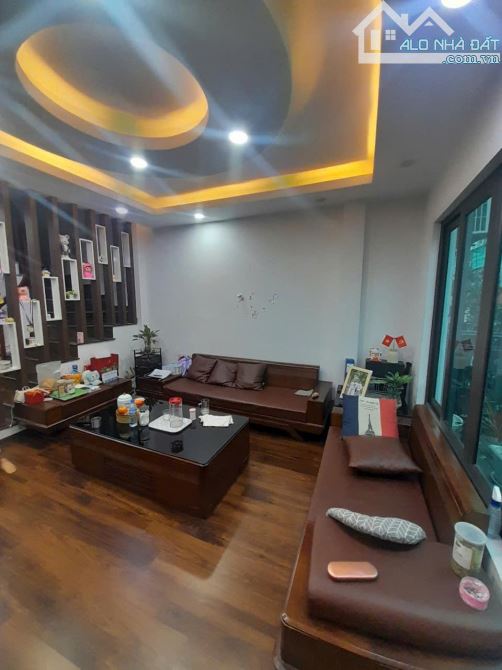 Bán nhà phân lô Ngọc Hồi Thanh Trì 50m5 t ô tô tránh tặng nội thất về ở luôn giá 9.6 tỷ - 2