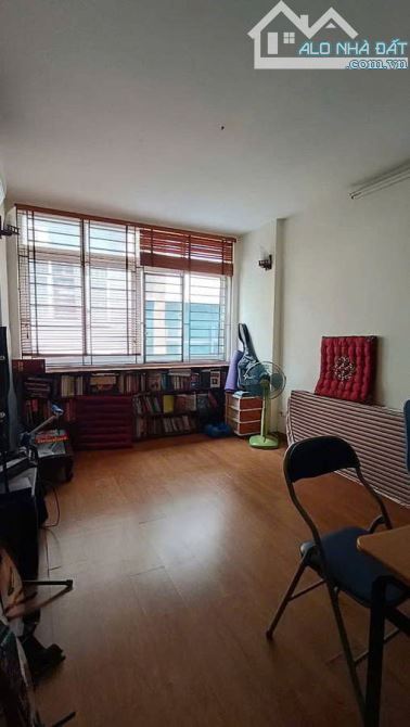 Bán nhà phân lô Nguyễn Hữu Thọ, Linh Đàm,vỉa hè, ô tô đỗ cửa DT: 48m, 6 tầng giá : 14,5 tỷ - 2