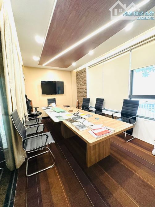 Hàng Hiếm Thanh Xuân Lô Góc, KĐT Hạ Đình Gần Vingroup, DT 156m 6 Tầng Giá 43.8Tỷ.