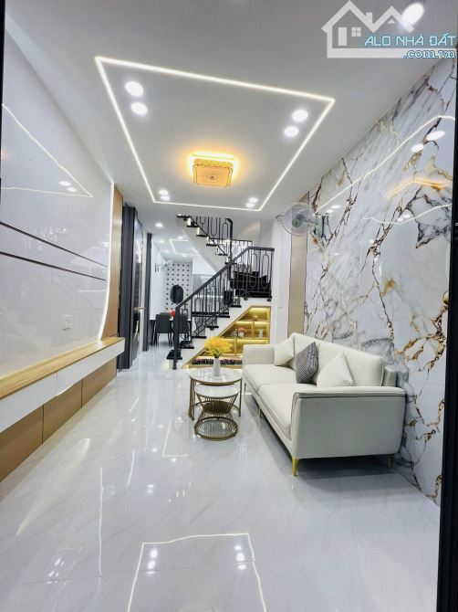 🔥 MẶT TIỀN NGUYỄN GIẢN THANH - KHU CHỢ THUỐC CƯ XÁ BẮC HẢI - GIÁ CHỈ 3.78 TỶ! - 2